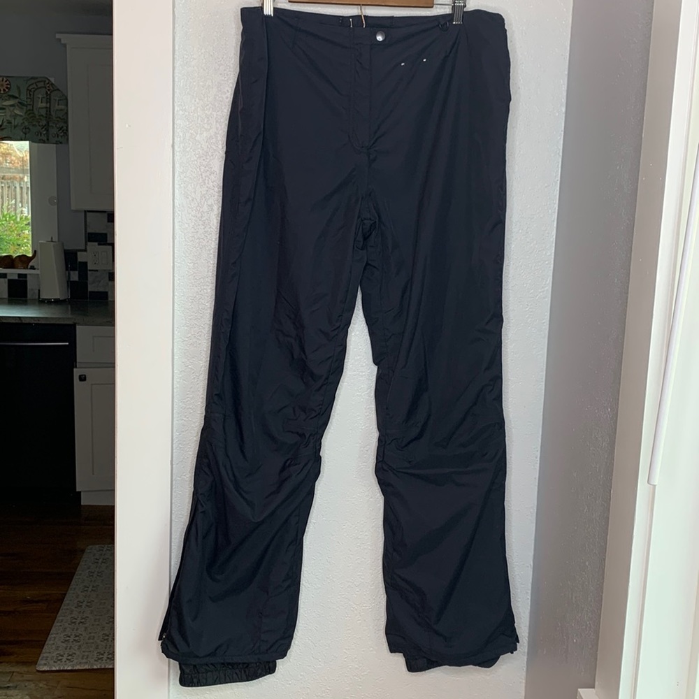Obermeyer black snow ski nylon pants gator ankle hem extender wear